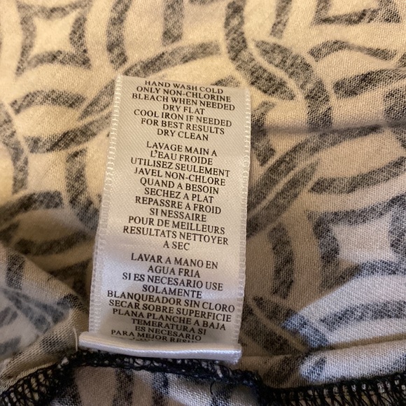 BCBG Maxazria wrap dress. Excellent condition - Picture 8 of 9